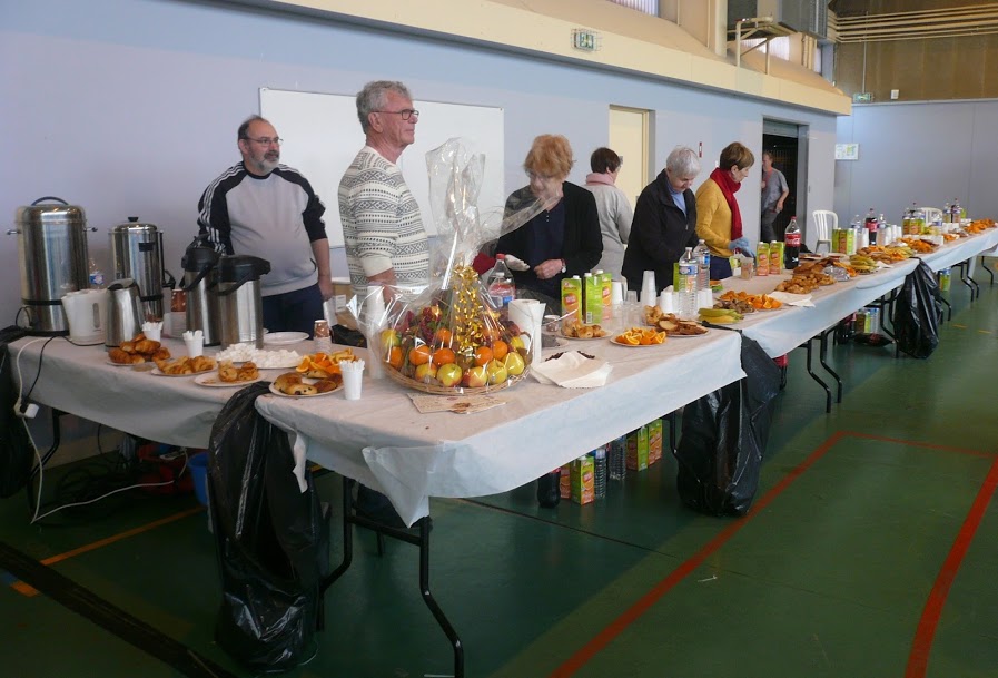 le catering pour l'arrivée des coureurs des 12 km de Carrières-sous-Poissy